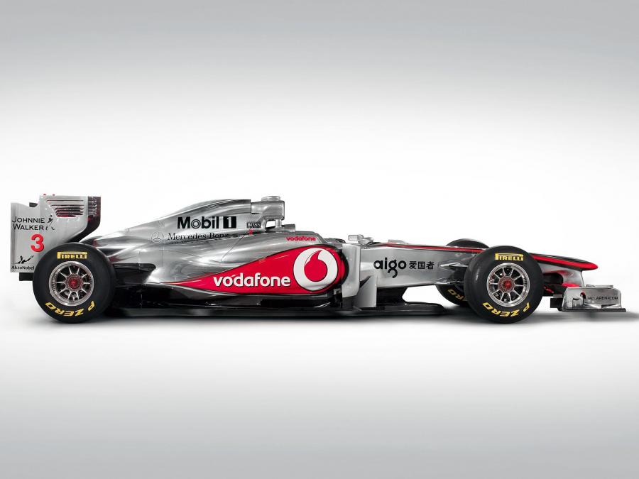  McLaren Mercedes-Benz MP4-26 2011 года  (фото 16 из 17)